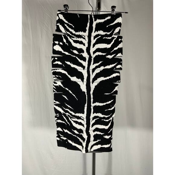 Alaia 'Pencil' Black Viscose Skirt Size 36 - Picture 2 of 5